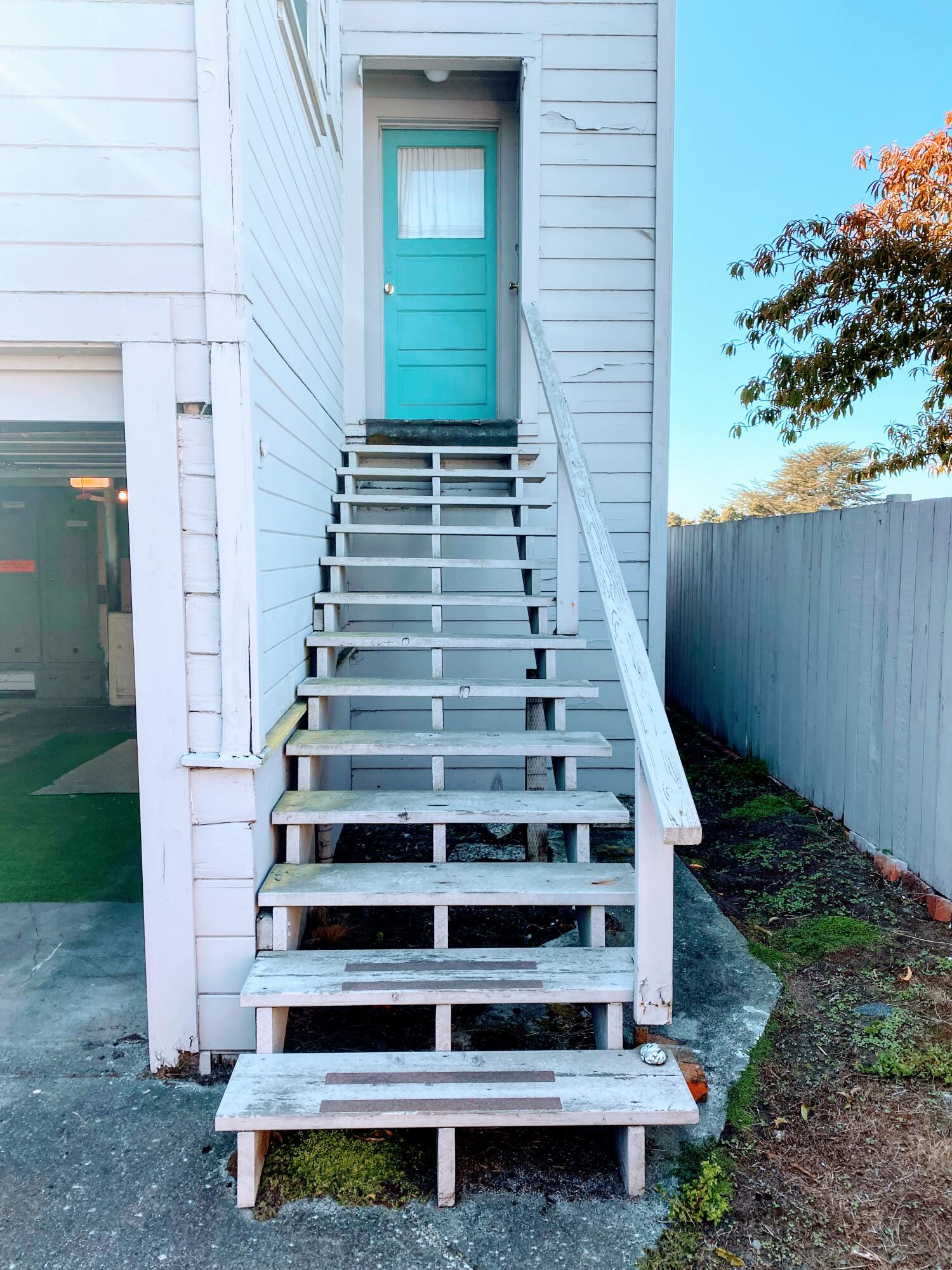 3544 Spring Street Eureka, CA 95503 - Photo 31 of 51 Studio Stairs