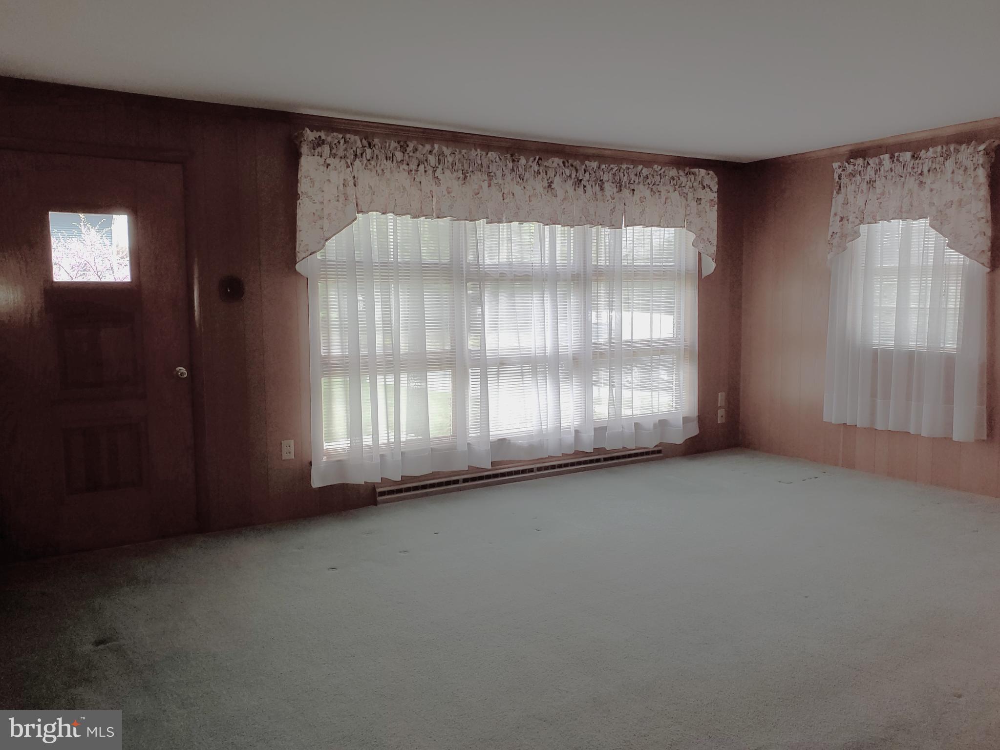 12955 Old Forge Road Waynesboro, PA 17268 - Photo 6 of 42 Entrance into Living Room