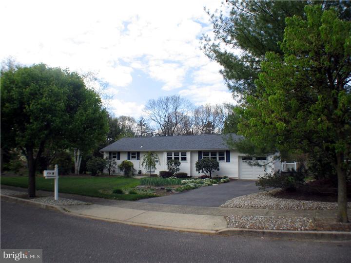 10 Thomas Road Voorhees, NJ 08043 - Photo 1 of 17 Exterior