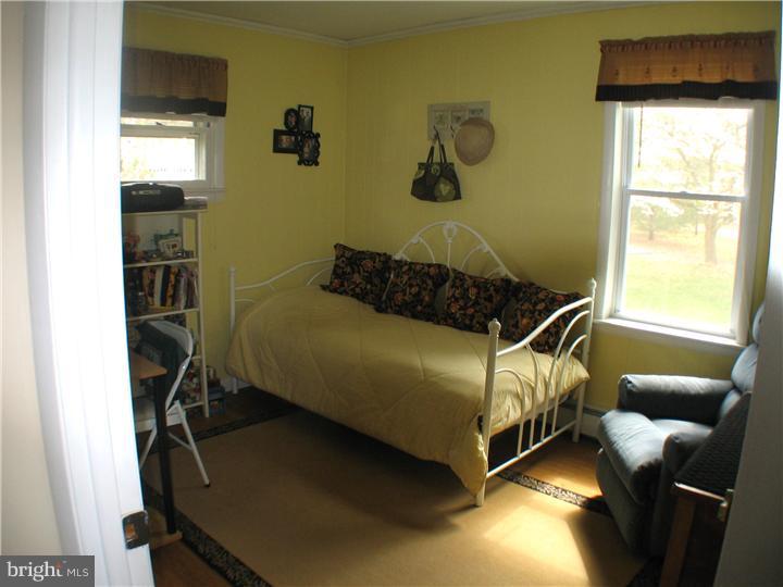 10 Thomas Road Voorhees, NJ 08043 - Photo 6 of 17 Bedroom 2