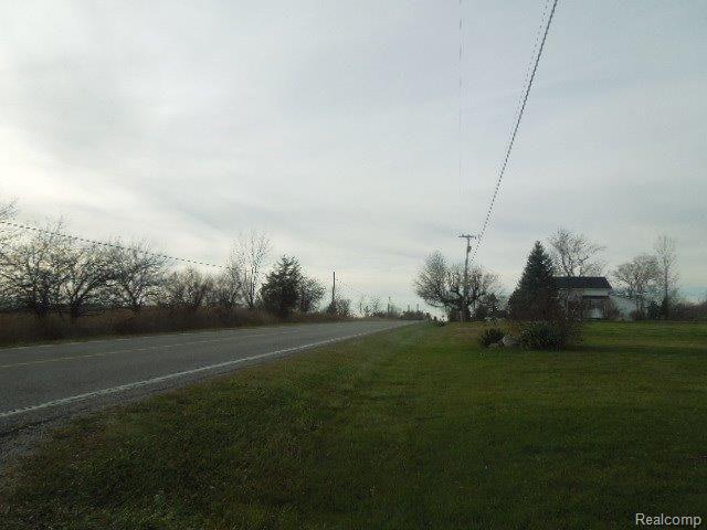 5570 Genesee Road Lapeer, MI 48446 - Photo 19 of 20 11-25 (28).jpg