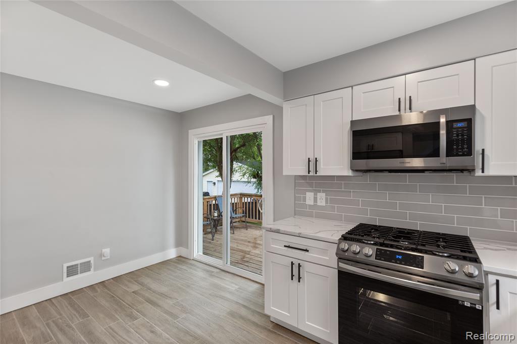 2231 Harvard Road Berkley, MI 48072 - Photo 9 of 28