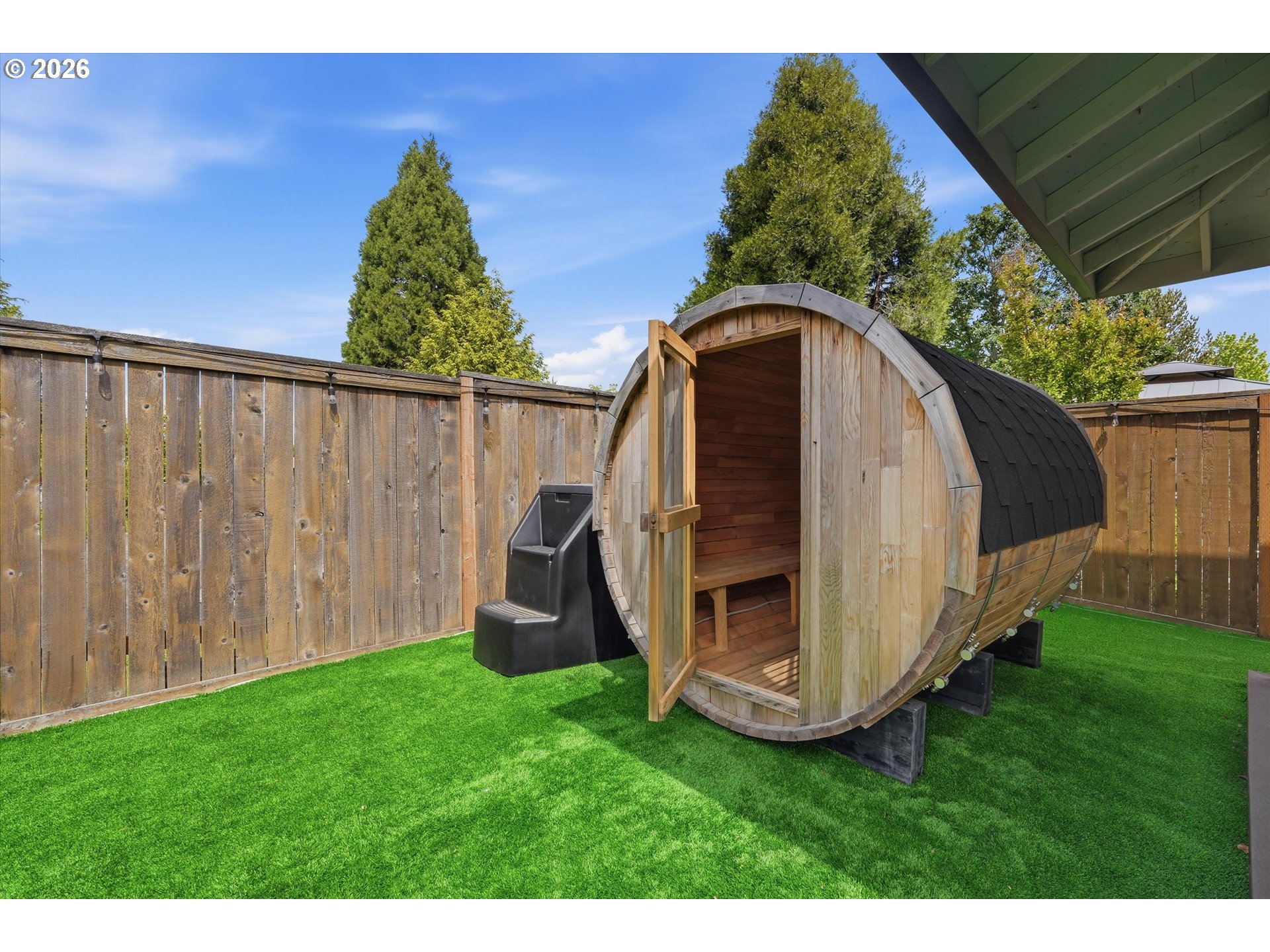 2923 Southwest 40th Street Gresham, OR 97080 - Photo 33 of 37 a view of backyard with tub and entertaining space