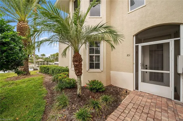 a view of a entryway in front of house
