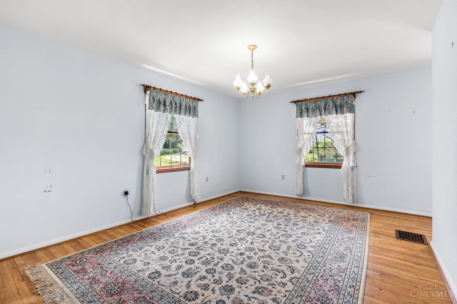 5856 Blue Rock Road Cincinnati, OH 45247 - Photo 13 of 51 Dining Room