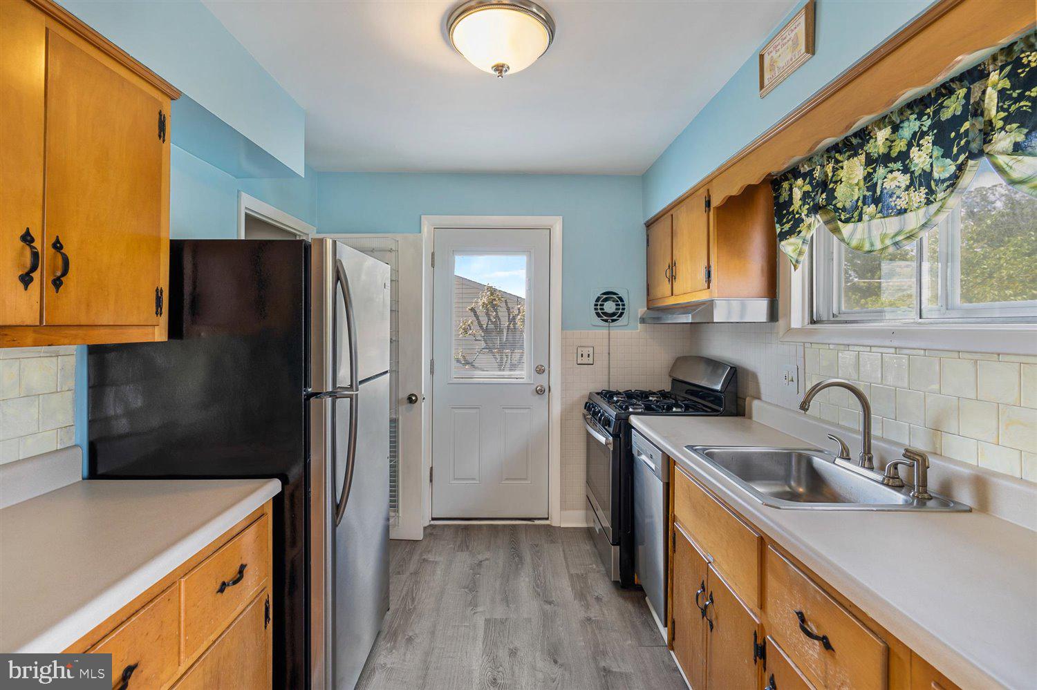 2610 Harwood Road Baltimore, MD 21234 - Photo 12 of 39 Gallery Image 12