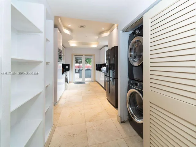 $590,000 | 1606 Wiley Street, Hollywood, FL 33020