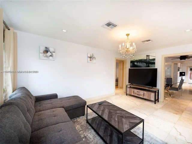 $590,000 | 1606 Wiley Street, Hollywood, FL 33020