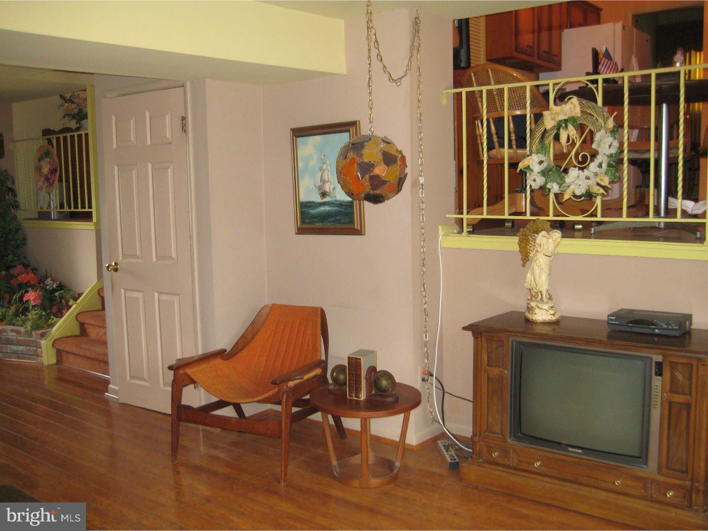 125 Leeds Road Mount Laurel, NJ 08054 - Photo 12 of 19 Family Room