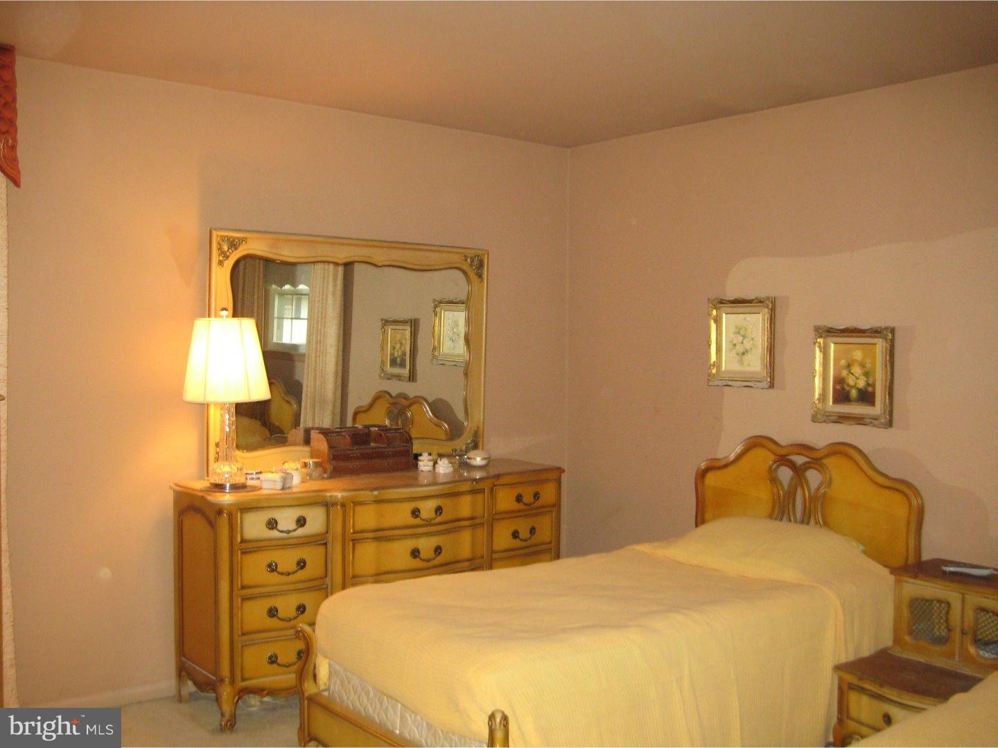 125 Leeds Road Mount Laurel, NJ 08054 - Photo 16 of 19 Bedroom - Main