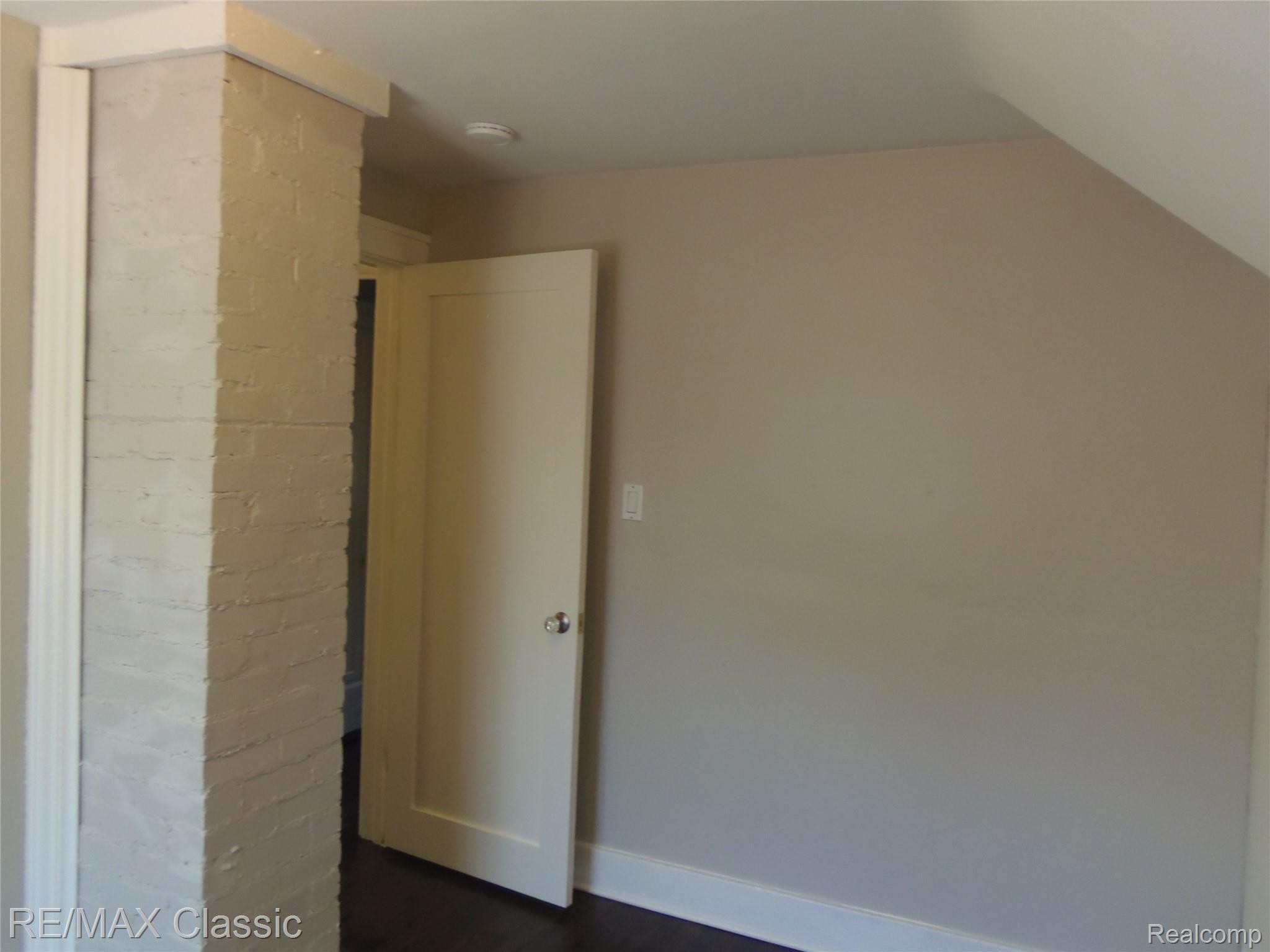 1190 Bangor Road Waterford, MI 48328 - Photo 24 of 44 BR2.jpg