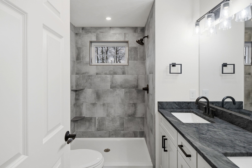 38 Colonial Road Webster, MA 01570 - Photo 31 of 41