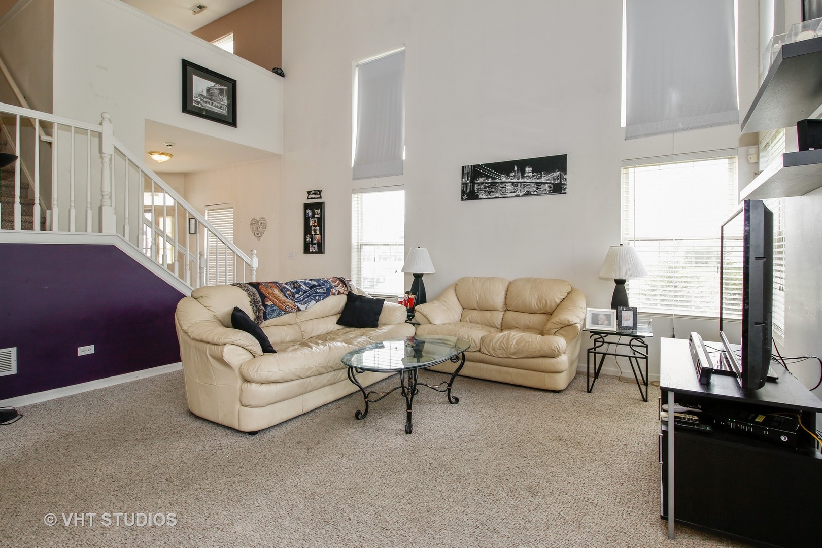 206 Key Largo Drive Romeoville, IL 60446 - Photo 2 of 10