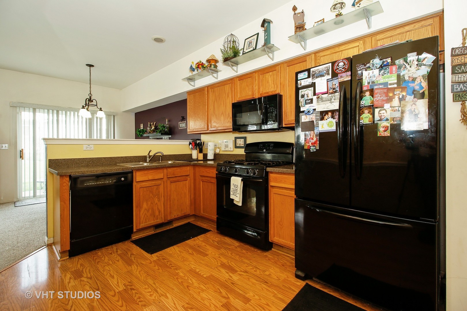 206 Key Largo Drive Romeoville, IL 60446 - Photo 4 of 10