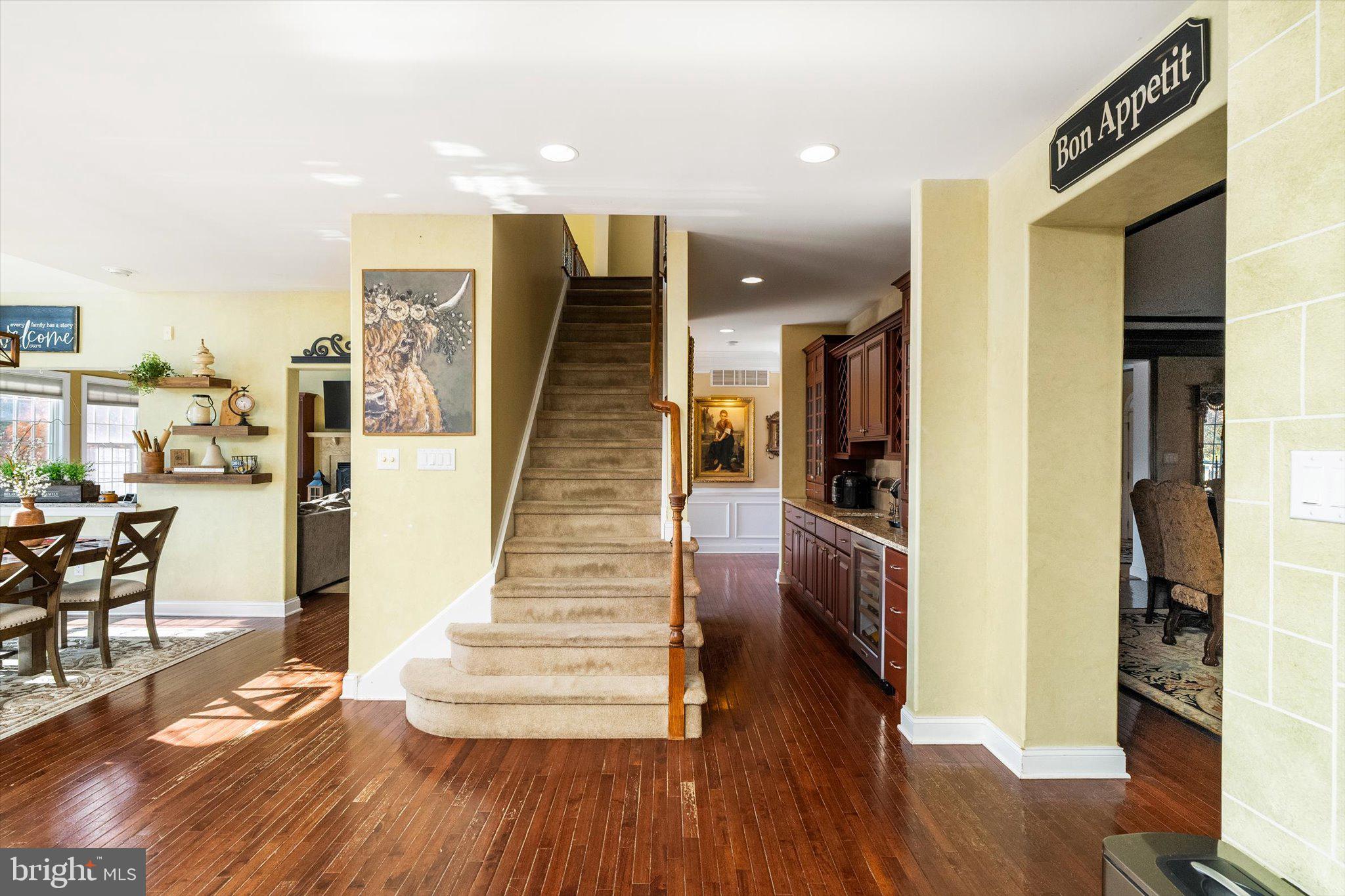 30 Ridgeview Way Allentown, NJ 08501 - Photo 27 of 57 an entryway with a dining room and livingroom