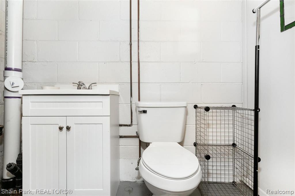 436 Lothrop Road Grosse Pointe Farms, MI 48236 - Photo 31 of 35
