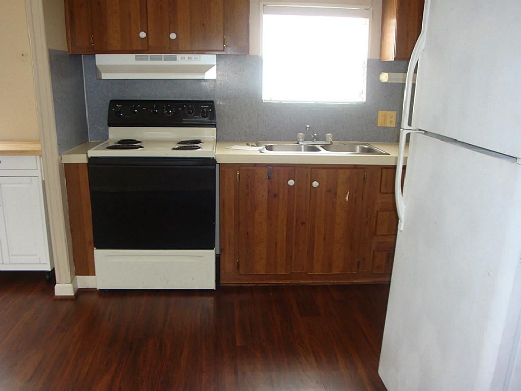 2445 Precinct Line Road Richmond, TX 77406 - Photo 4 of 10 Kitchen