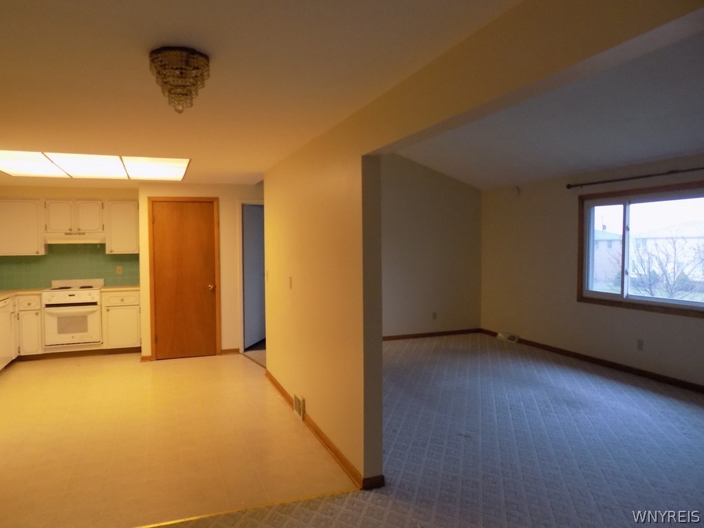 373 Carmen Road Amherst, NY 14226 - Photo 25 of 48