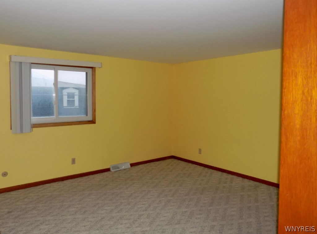 373 Carmen Road Amherst, NY 14226 - Photo 34 of 48