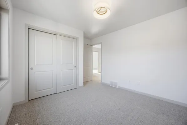 $429,900 | 7647 Cub Crk Way, Horace, ND 58047