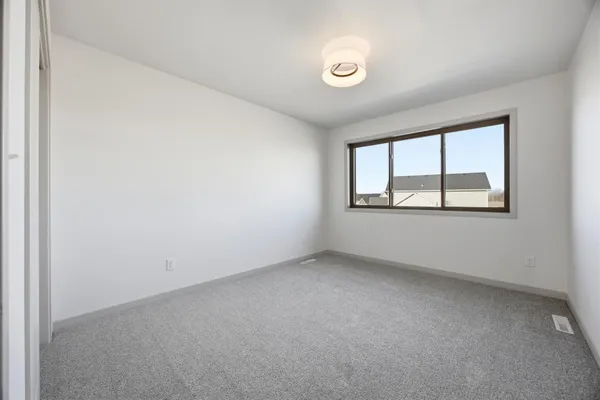 $429,900 | 7647 Cub Crk Way, Horace, ND 58047