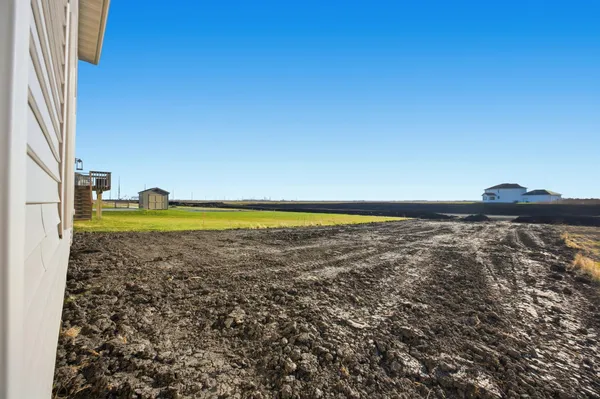 $429,900 | 7647 Cub Crk Way, Horace, ND 58047