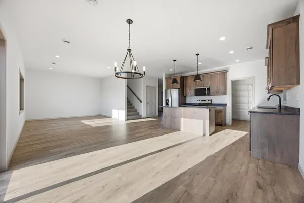 $429,900 | 7647 Cub Crk Way, Horace, ND 58047