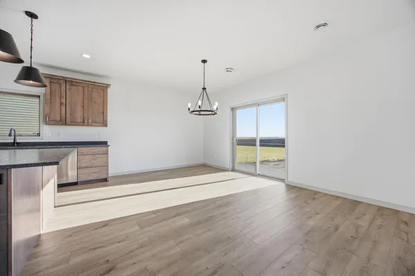 $429,900 | 7647 Cub Crk Way, Horace, ND 58047