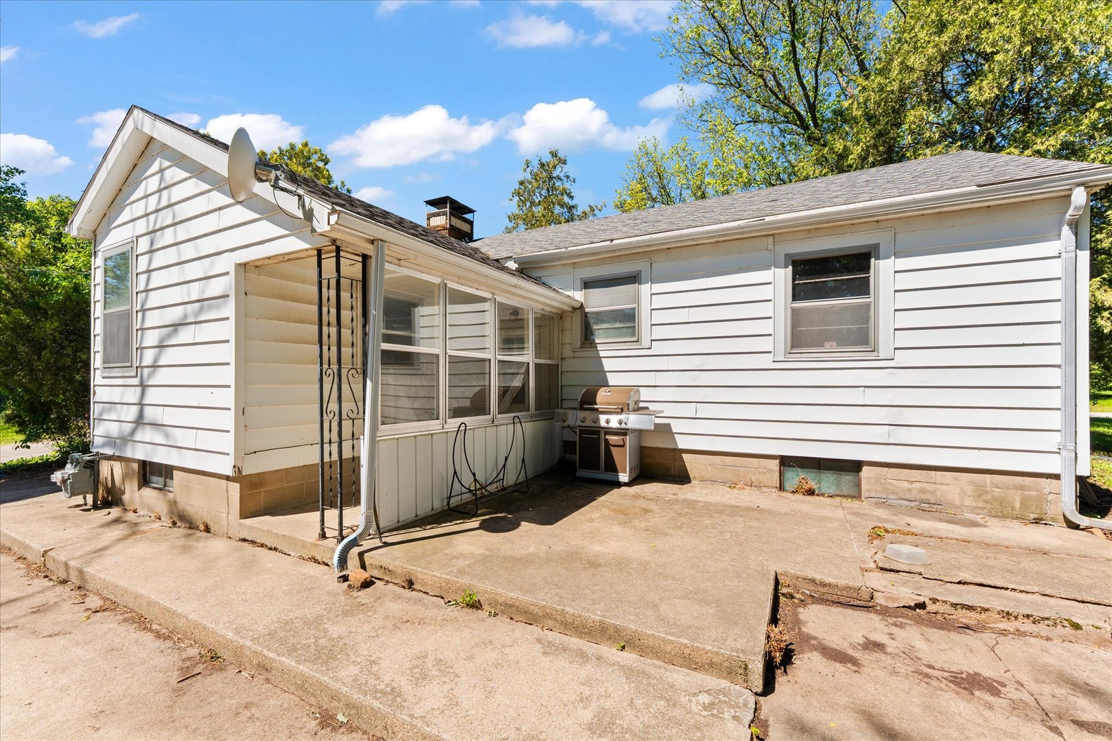 501 North State Street Bellflower, IL 61724 - Photo 24 of 43