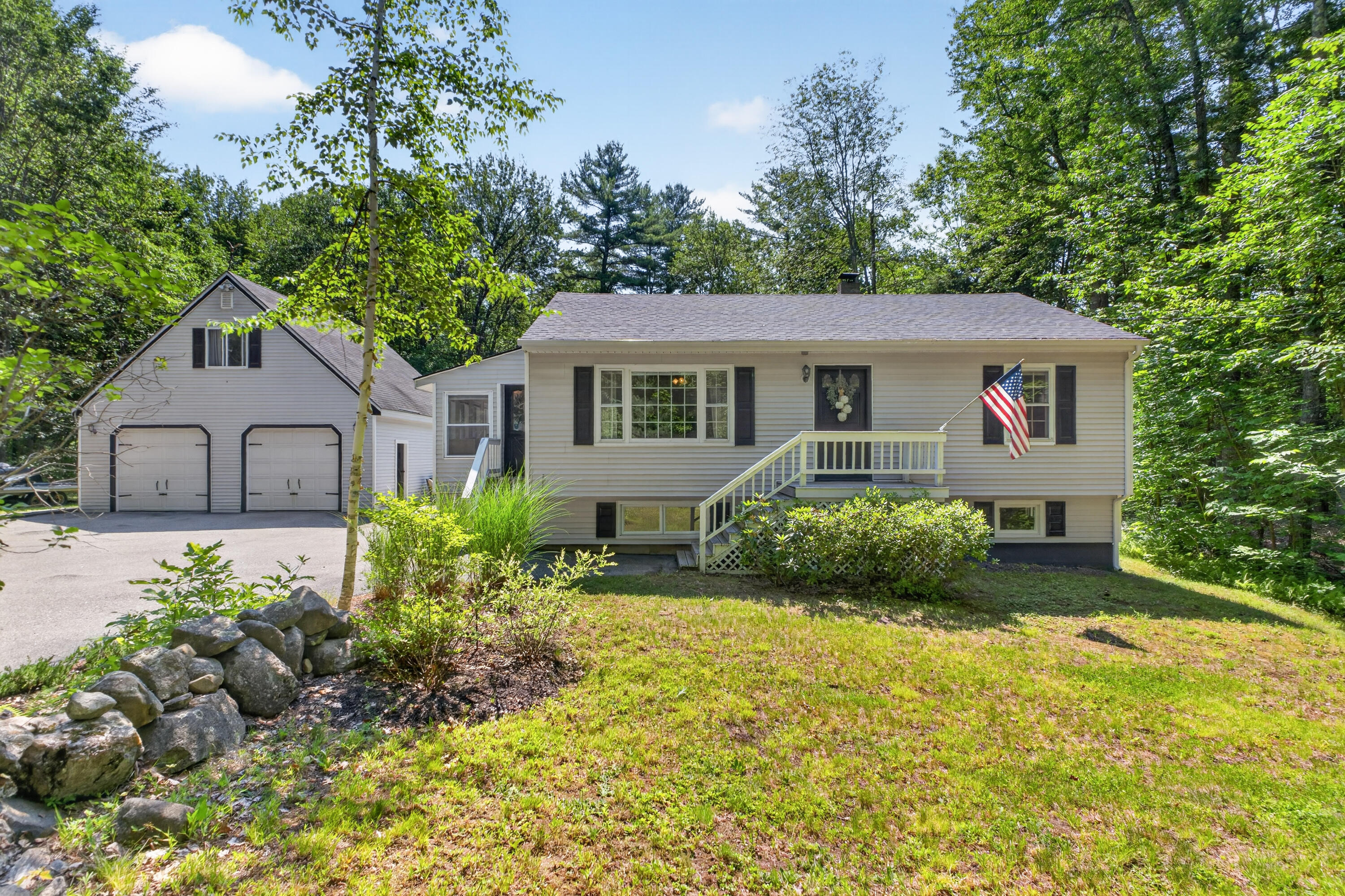 102 Bonny Eagle Road Standish, ME 04084 - Photo 3 of 58 photos_high_resolution_102_Bonny_Eagle_R