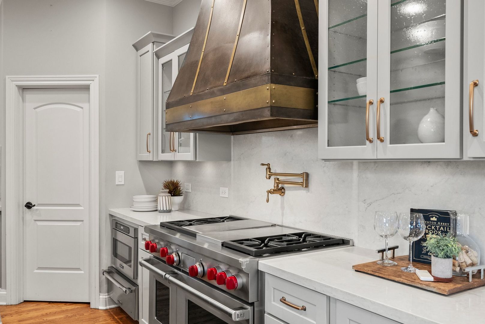 23W711 Hobson Road Naperville, IL 60540 - Photo 12 of 70 Gallery Image 12