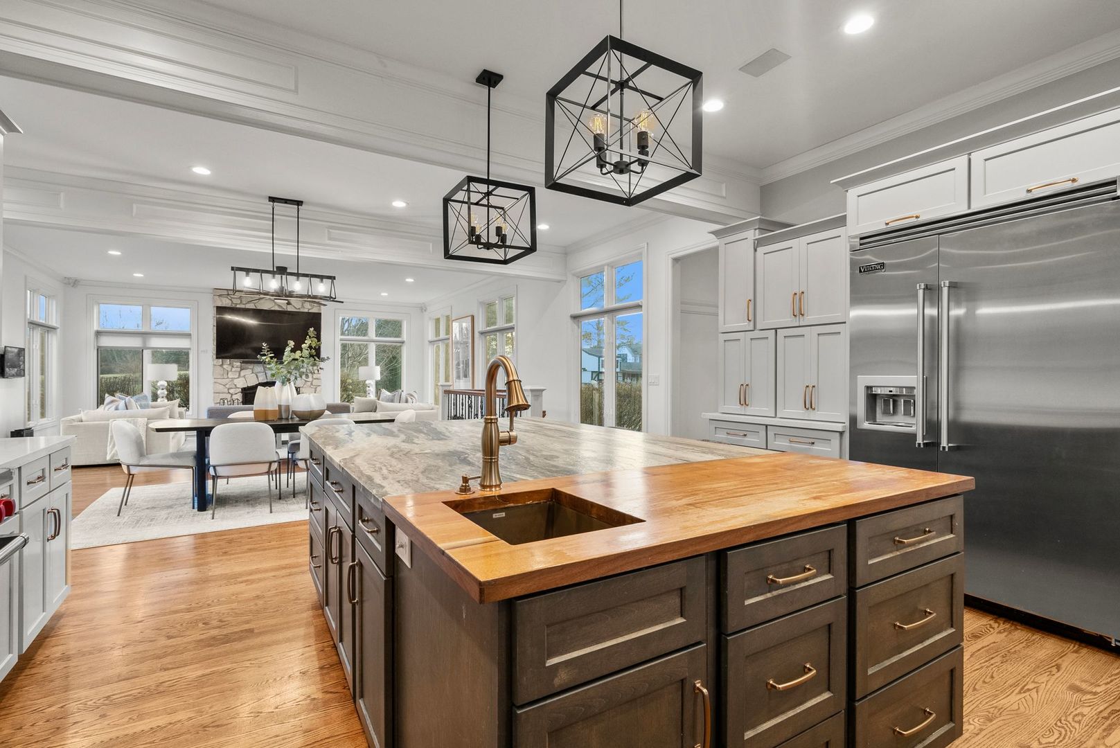 23W711 Hobson Road Naperville, IL 60540 - Photo 9 of 70 Gallery Image 9