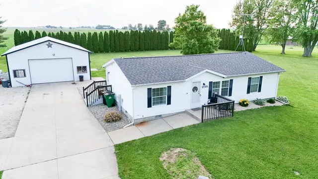 $245,000 | 1735 Nachusa Road, Dixon, IL 61021