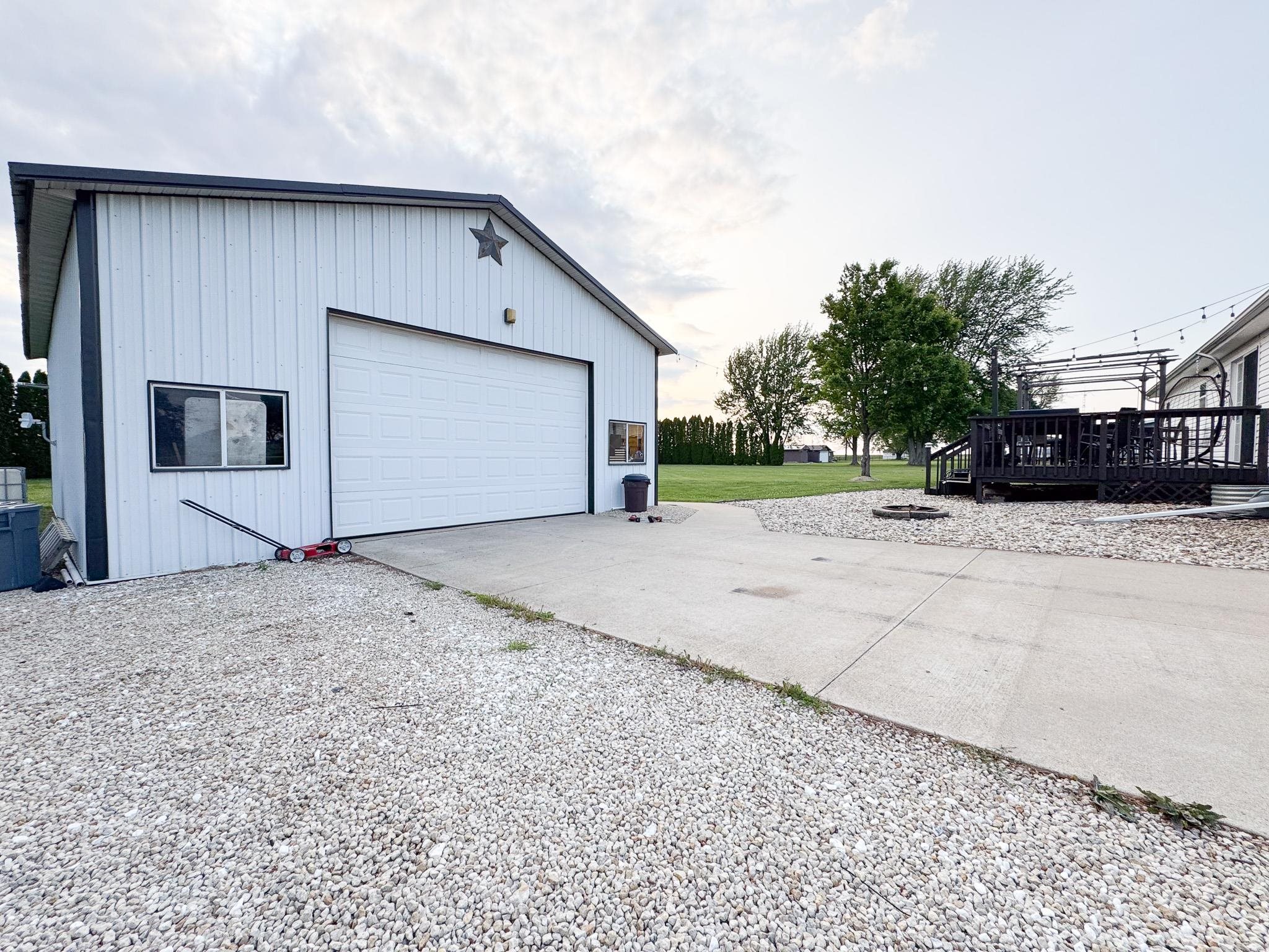 1735 Nachusa Road Dixon, IL 61021 - Photo 22 of 27 Gallery Image 22