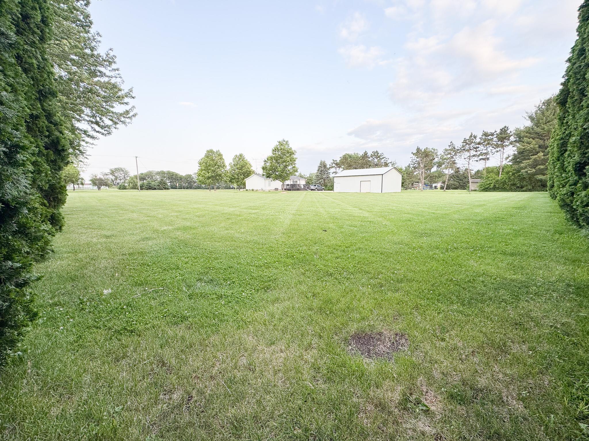 1735 Nachusa Road Dixon, IL 61021 - Photo 26 of 27