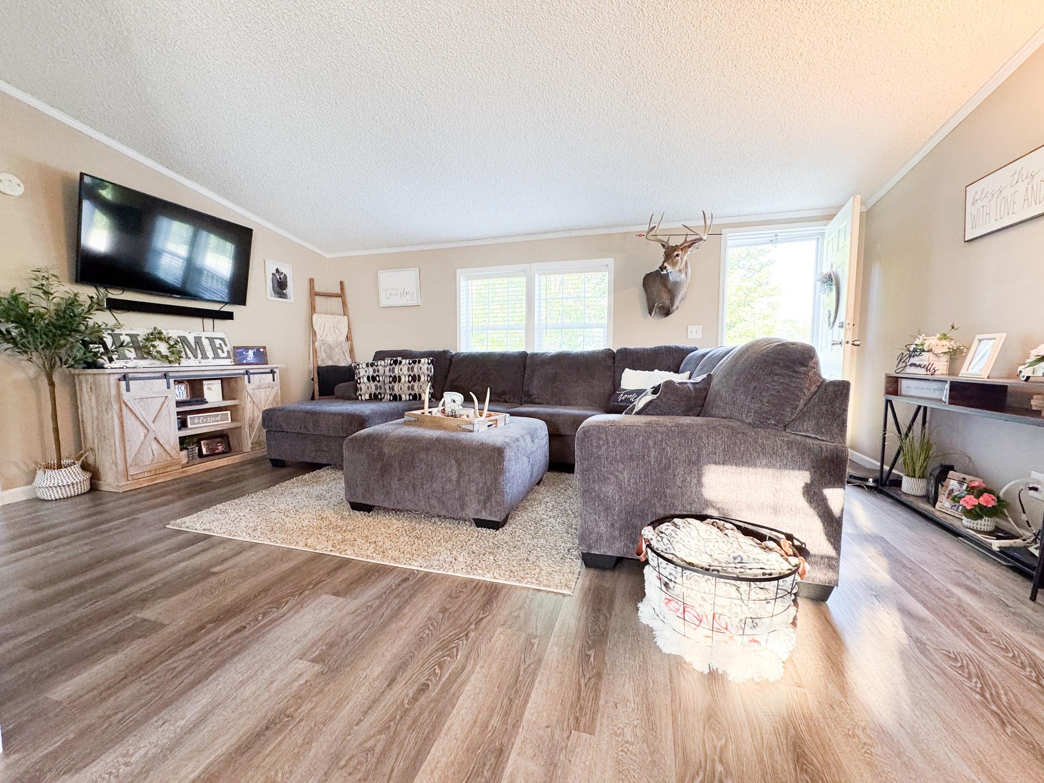 1735 Nachusa Road Dixon, IL 61021 - Photo 5 of 27