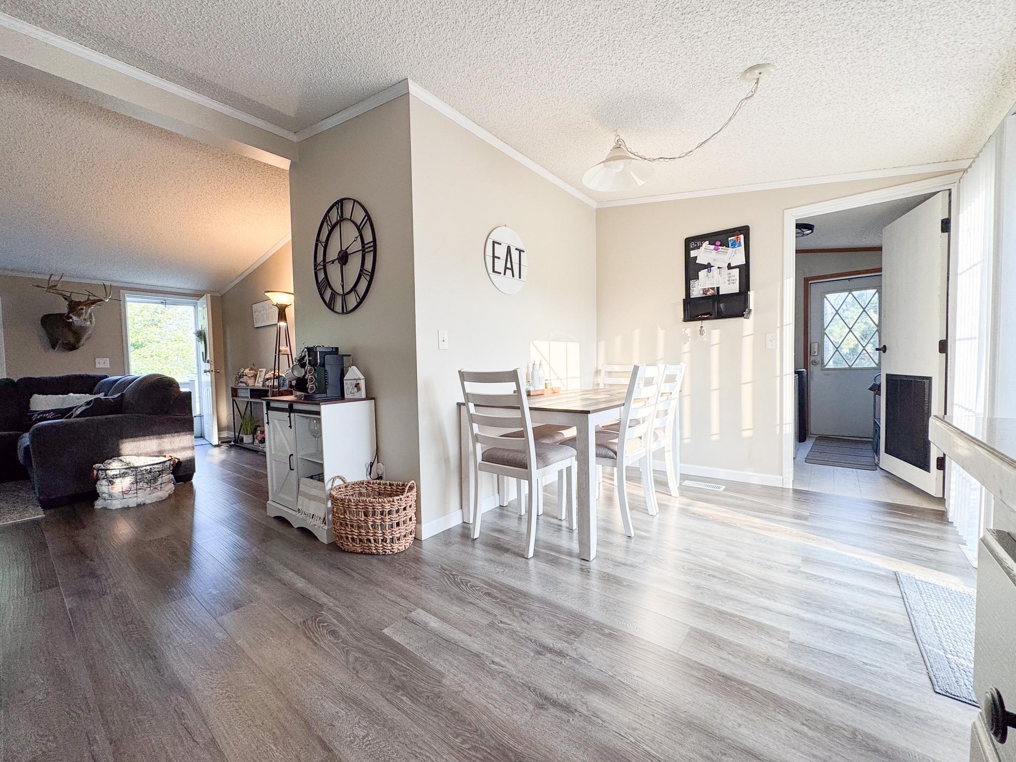 1735 Nachusa Road Dixon, IL 61021 - Photo 7 of 27