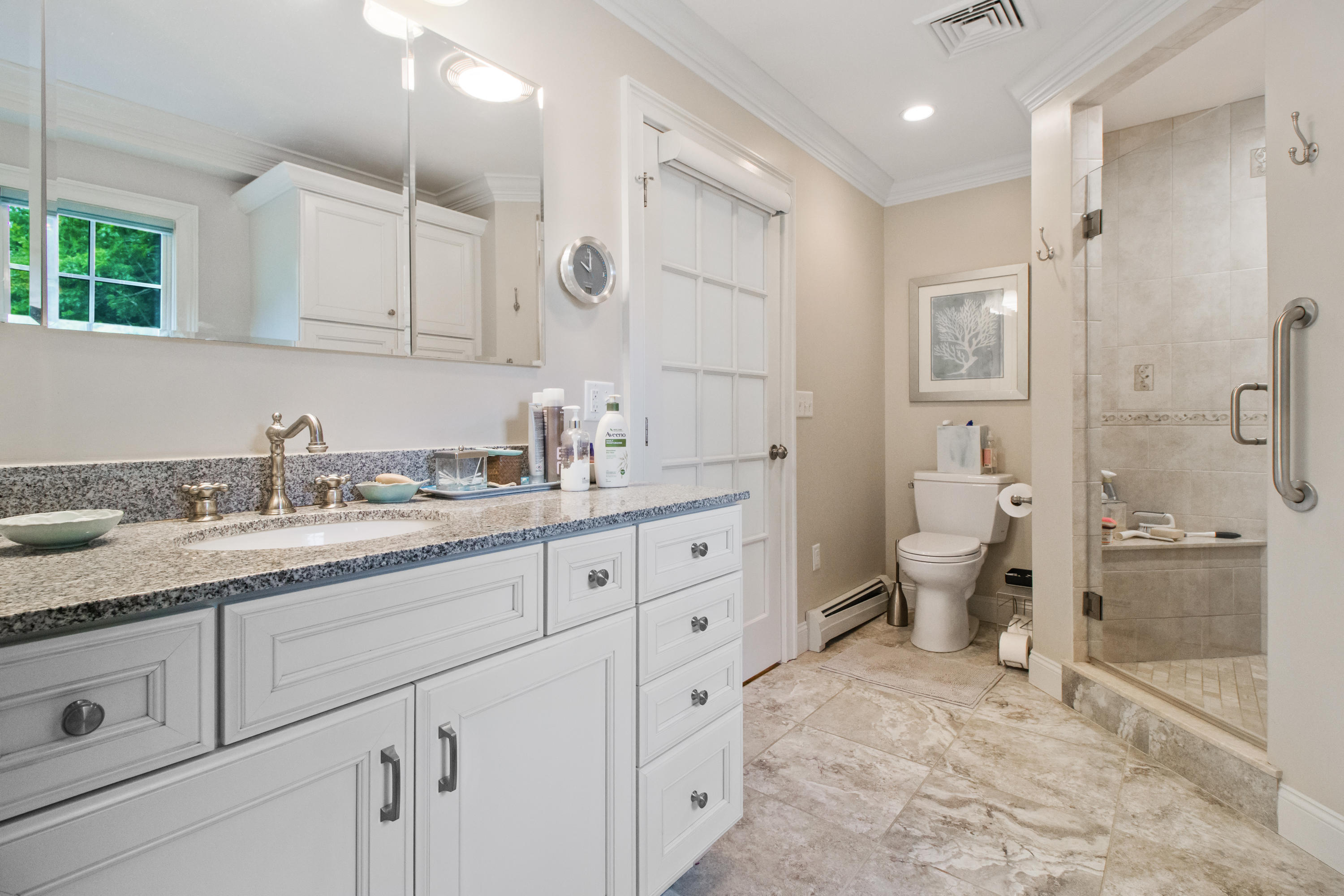 35 Pepperrell Road Kittery, ME 03905 - Photo 29 of 50 2nd floor primary bath (1)
