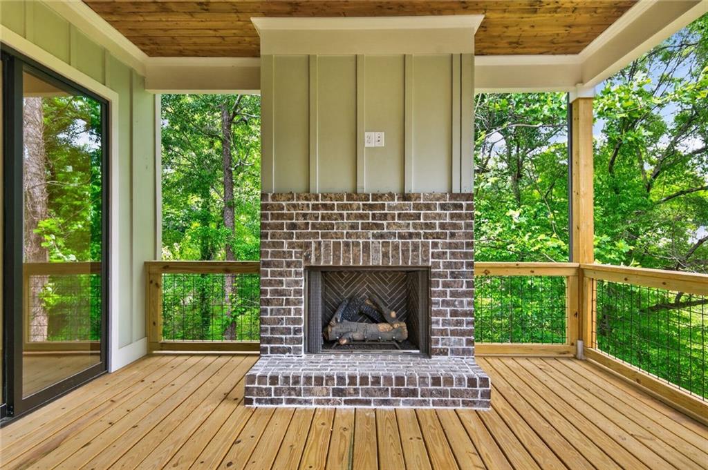 69 Maple Street Roswell, GA 30075 - Photo 18 of 63