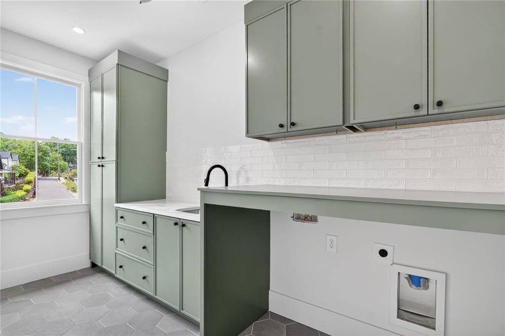 69 Maple Street Roswell, GA 30075 - Photo 29 of 63