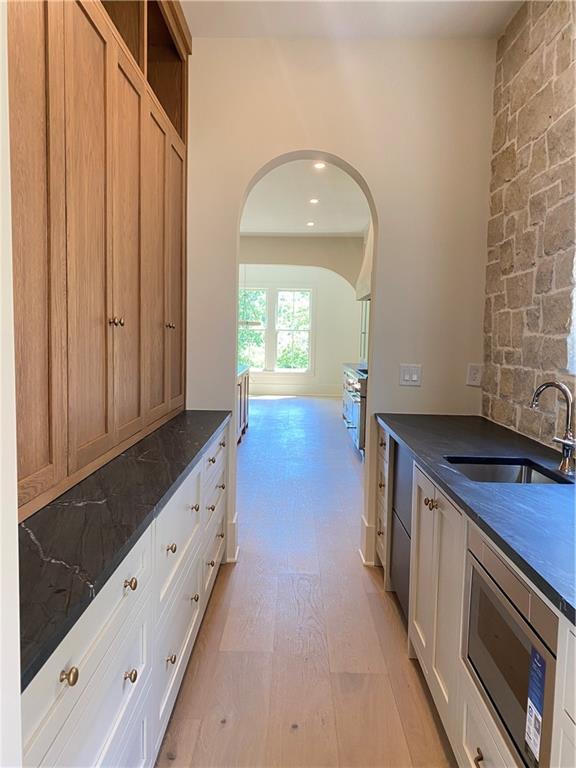 69 Maple Street Roswell, GA 30075 - Photo 10 of 63