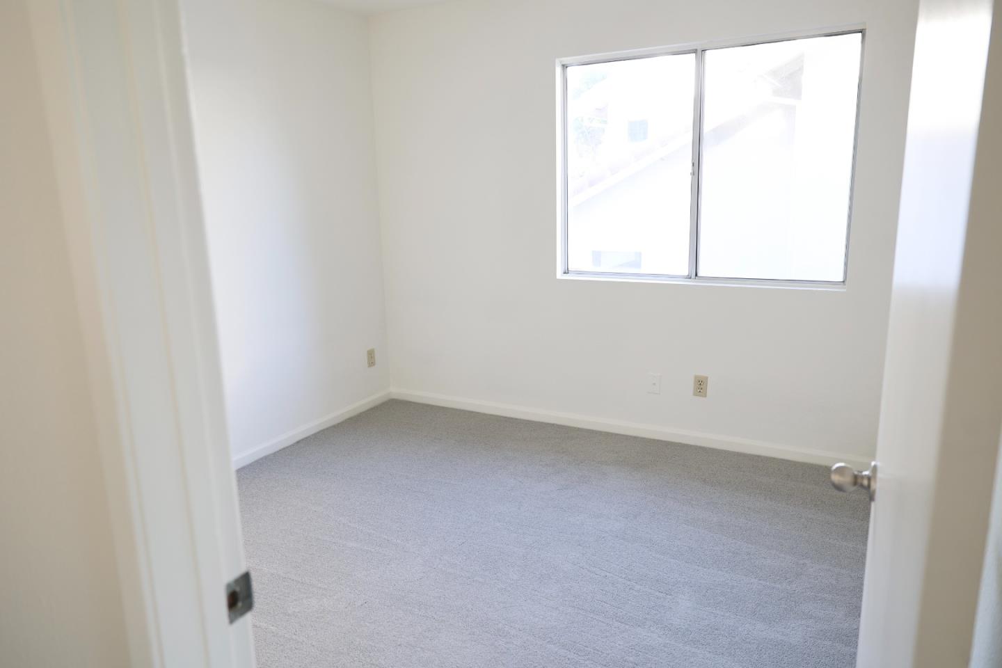 5012 Rodeo Circle Antioch, CA 94531 - Photo 27 of 36 an empty room with a window