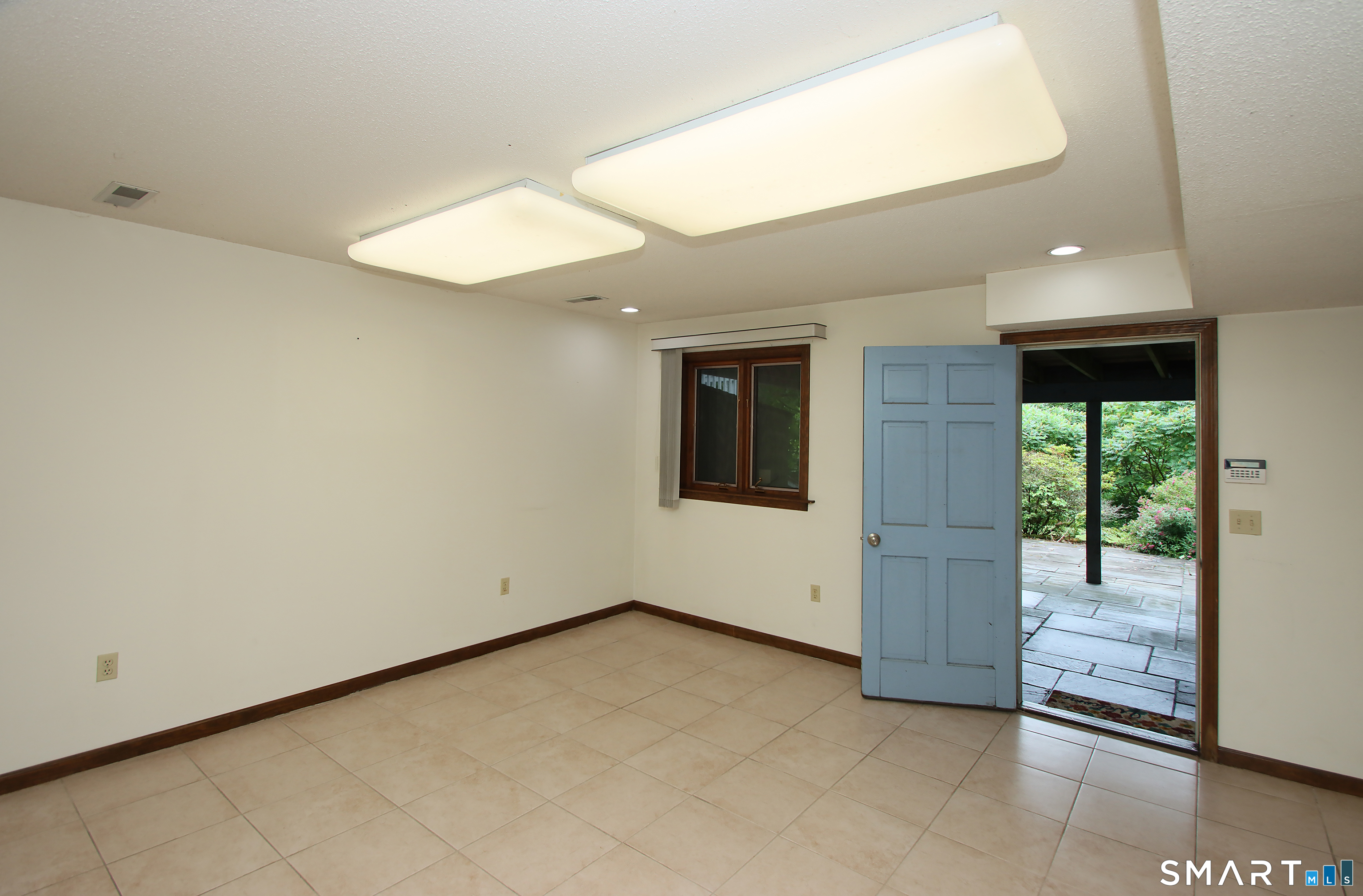 352 Center Street Wolcott, CT 06716 - Photo 33 of 40 a view of an empty room