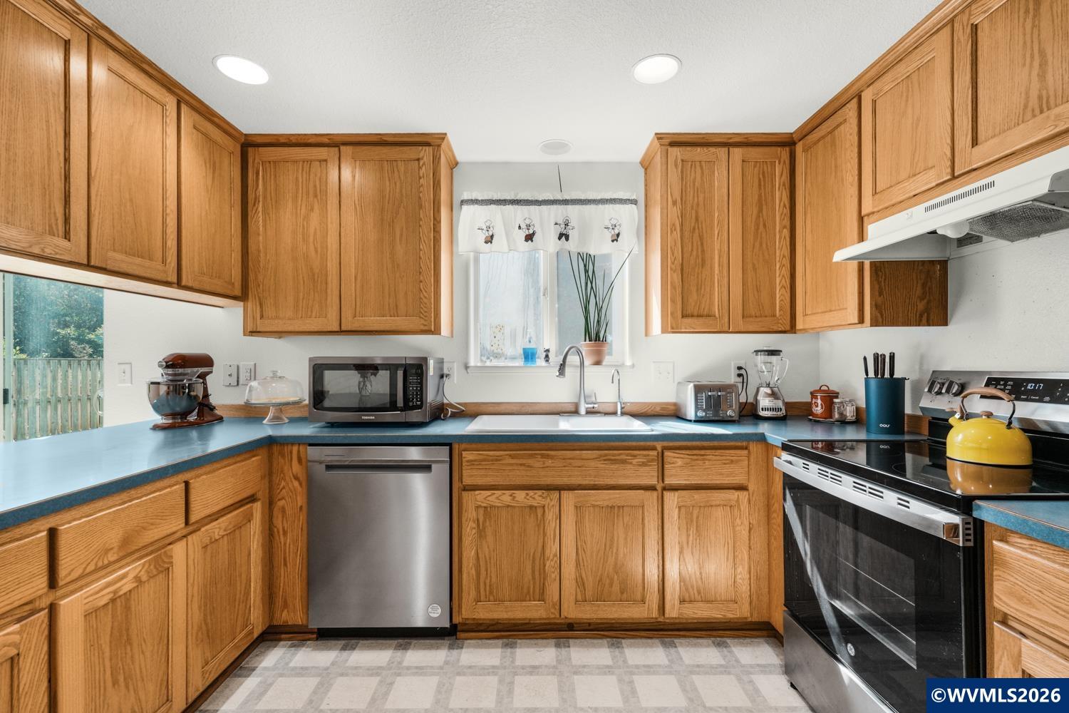 712 Main Street Dayton, OR 97114 - Photo 7 of 27