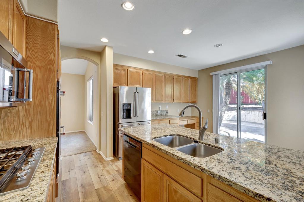 577 Chesterfield Circle San Marcos, CA 92069 - Photo 16 of 46