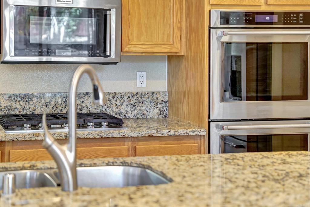 577 Chesterfield Circle San Marcos, CA 92069 - Photo 19 of 46