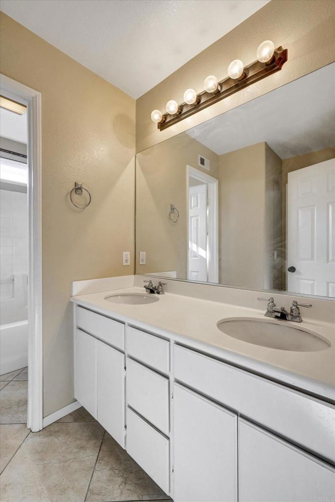 577 Chesterfield Circle San Marcos, CA 92069 - Photo 30 of 46