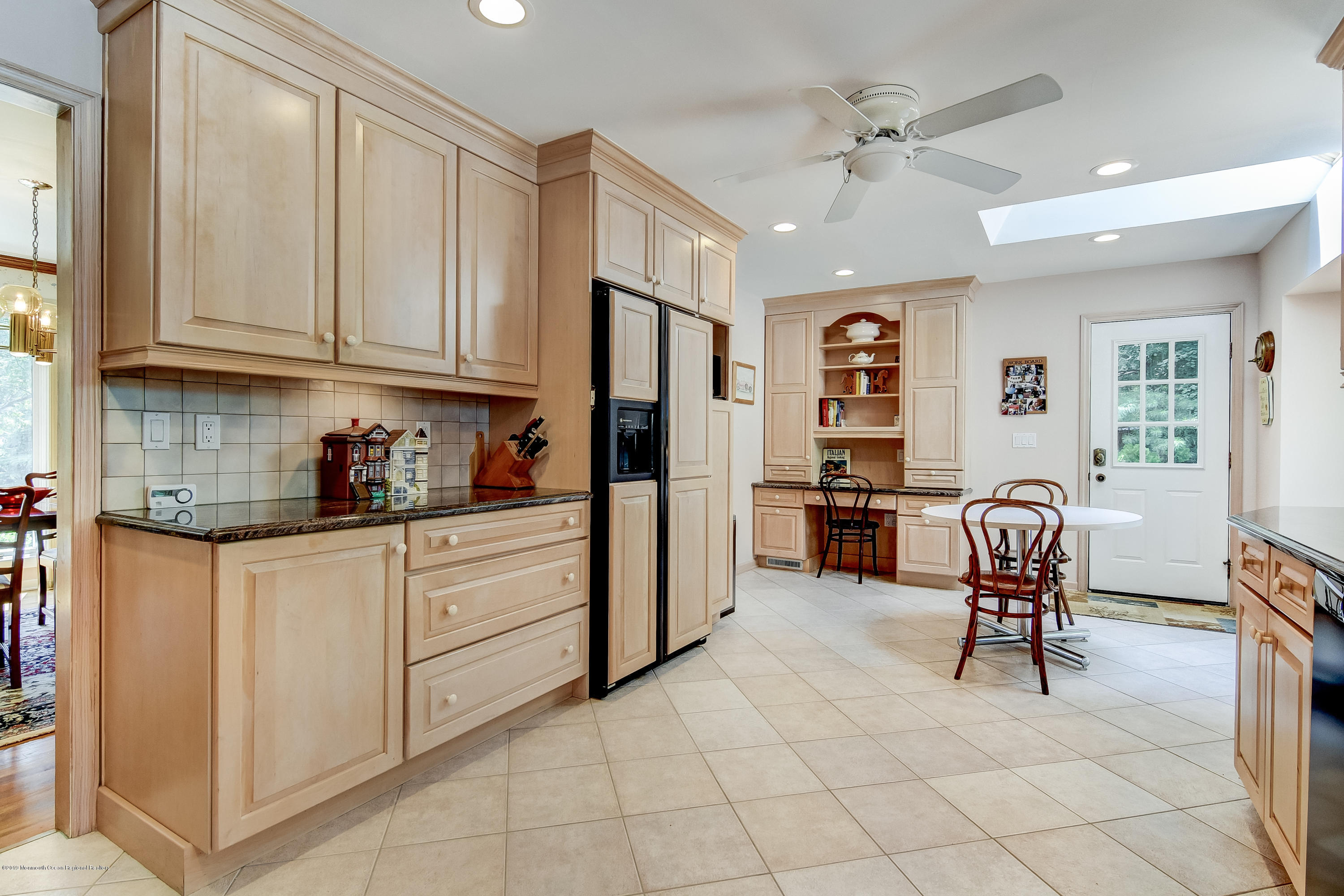 15 Howland Road Middletown, NJ 07748 - Photo 18 of 43 16-Kitchen