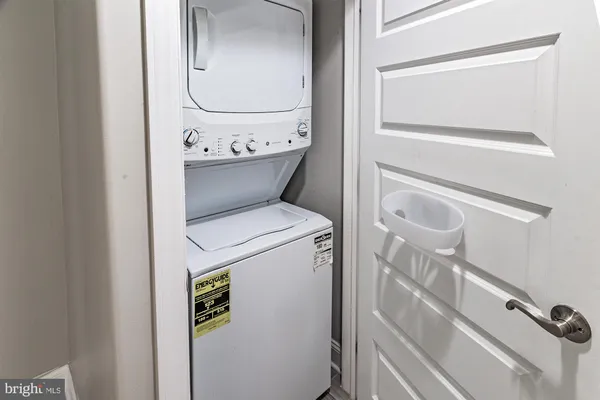 $2,100 | 2132 McClellan Street, Philadelphia, PA 19145