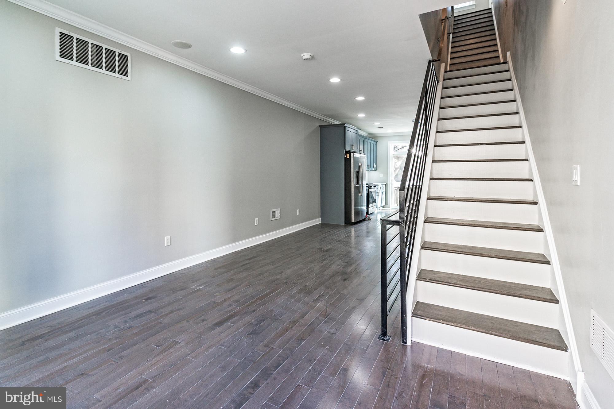 2132 McClellan Street Philadelphia, PA 19145 - Photo 2 of 18